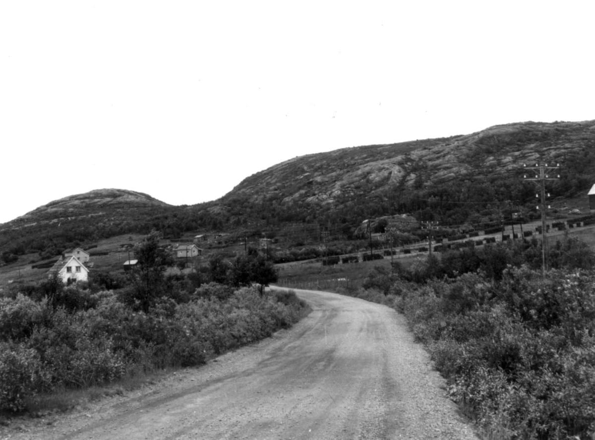 Byluft, Nesseby med bebyggelse, 1968.