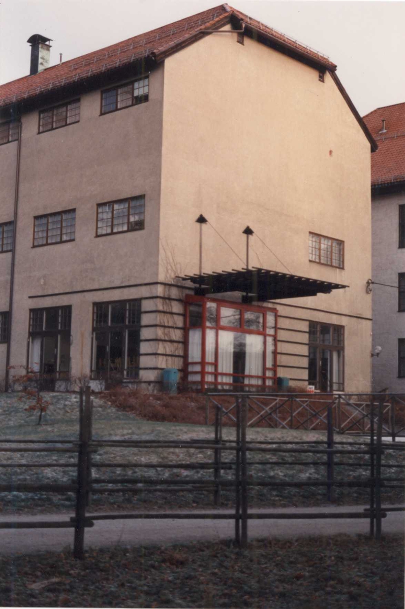 Torgkafeen på Norsk Folkemuseum, desember 1989.