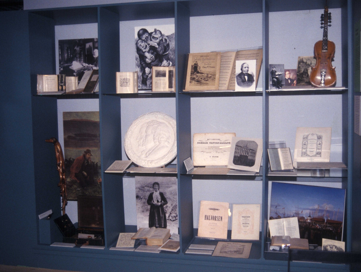Fra utstillingen "Jakten på det norske" på Norsk Folkemuseum 1997.

