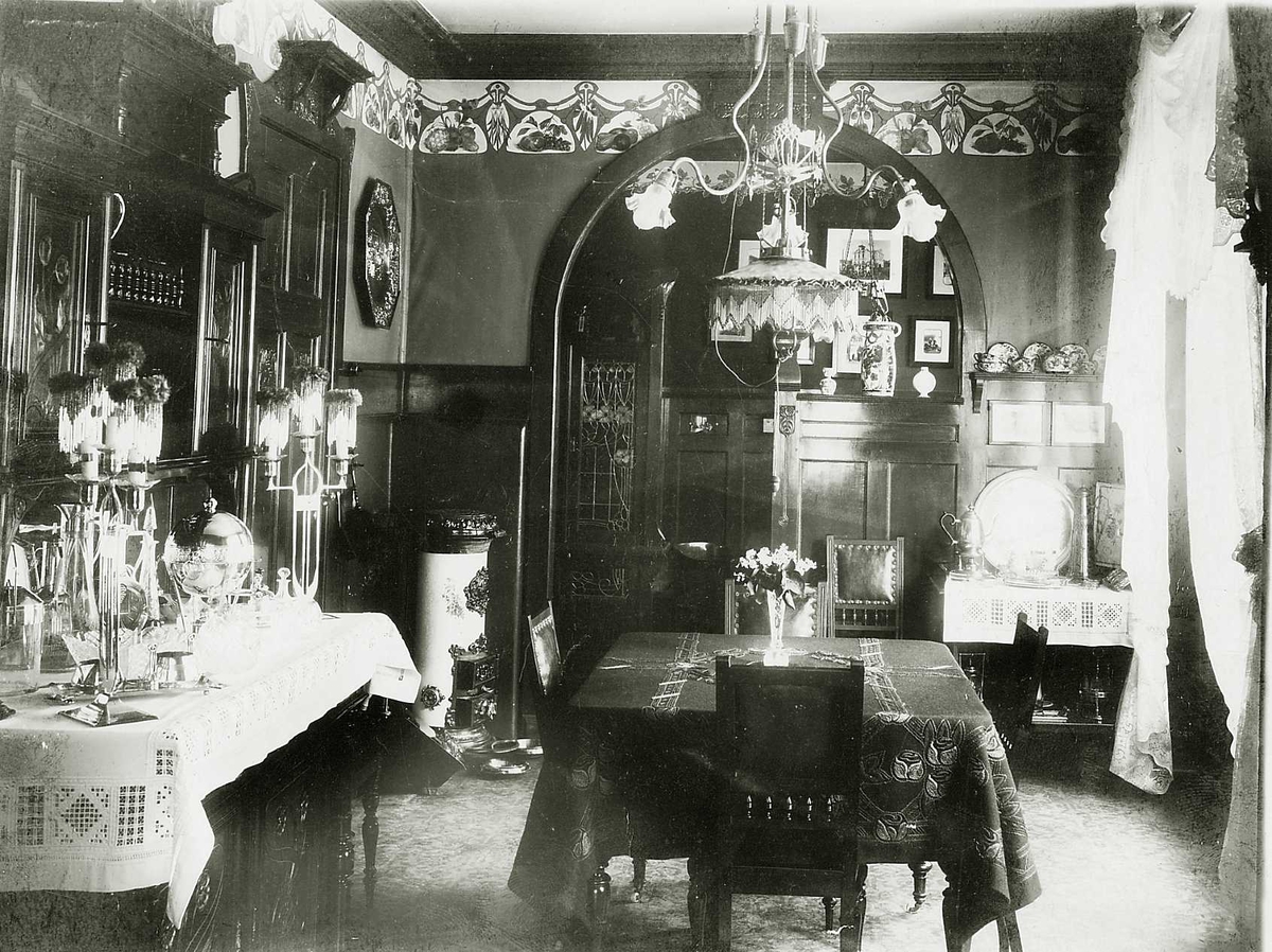 Interiør. Ukjent hjem i jugendstil, ca.1912.