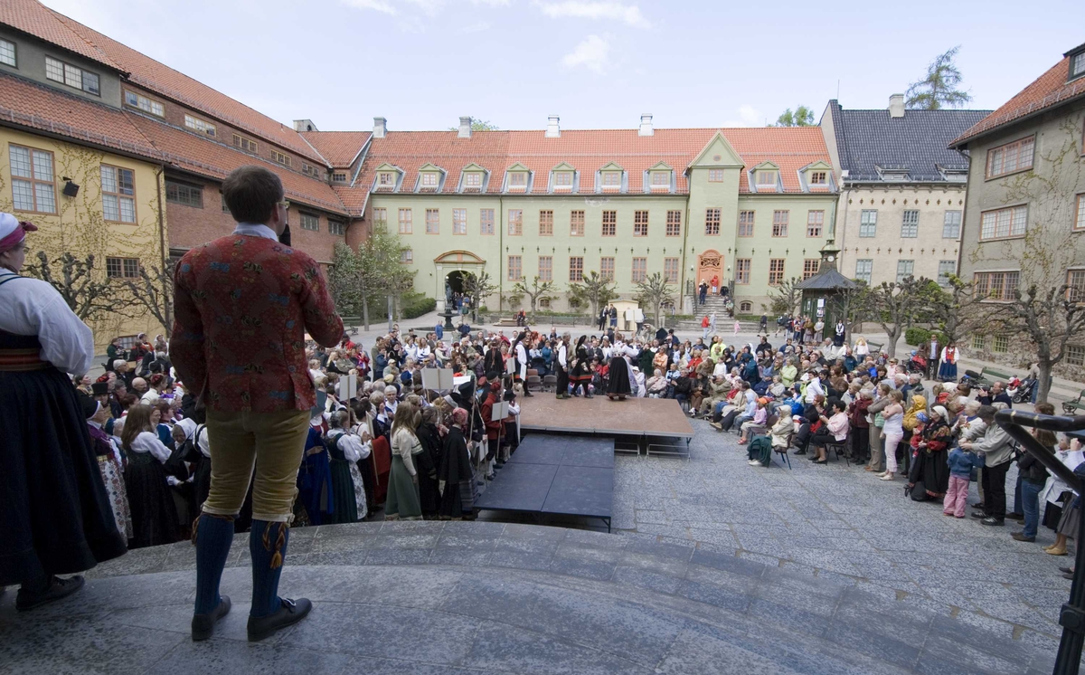 Bunadsdagen.
Norsk Folkemuseum, Bygdøy, Oslo.