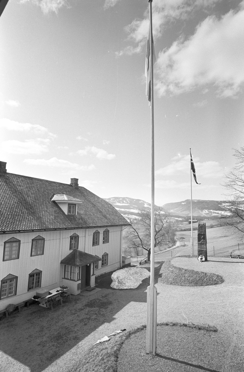 Serie bilder av jubileum på Aulestad, Bjørsntjerne Bjørnsons hjem.