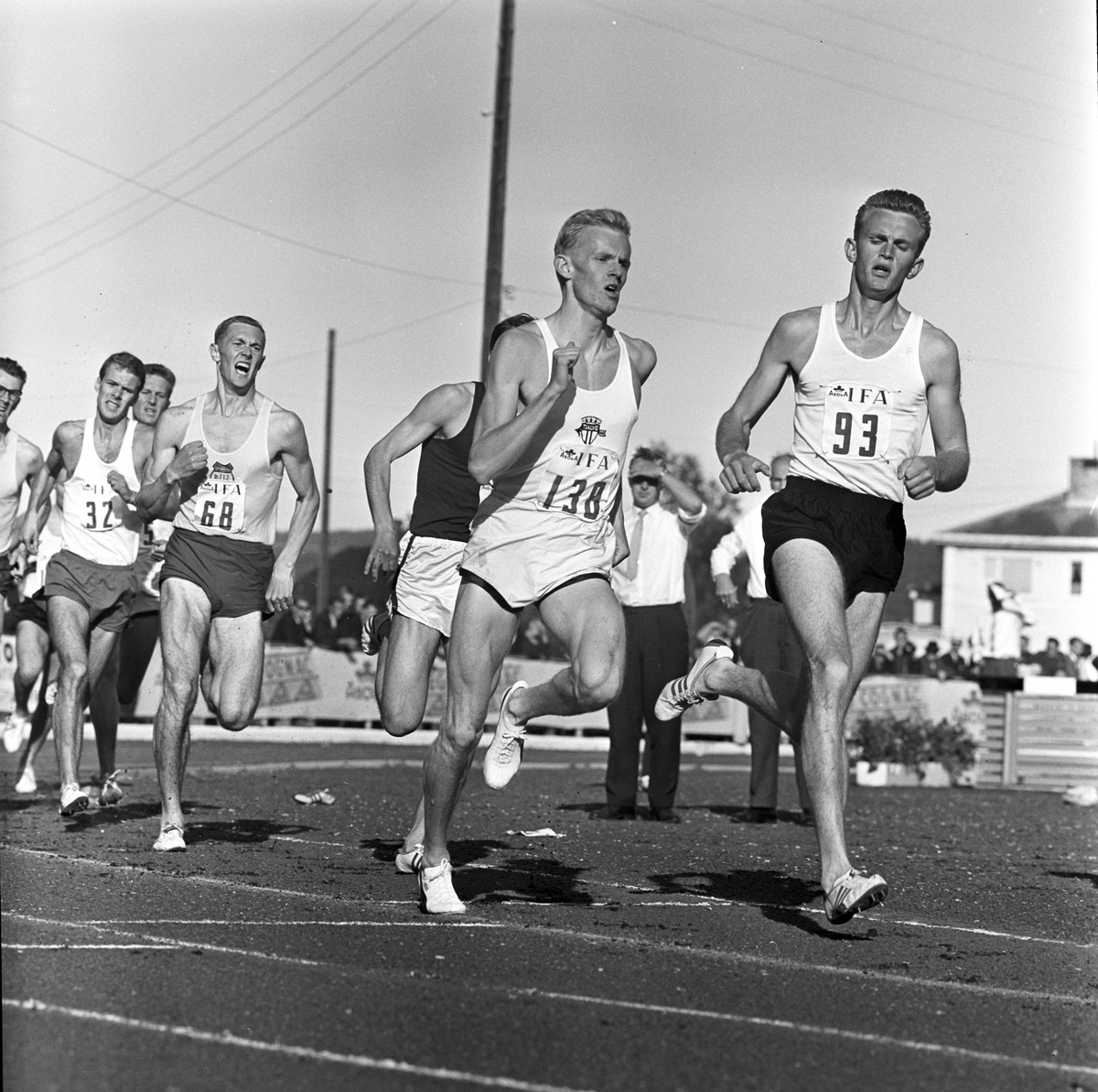 Serie. Friidrettslandskamp Norge - Tsjekoslovakia.
Fotografert 1964.
