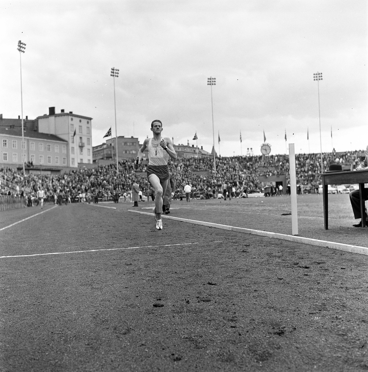 Serie. Sport. Fra Holmenkollstafetten.
Fotografert 1962. 
