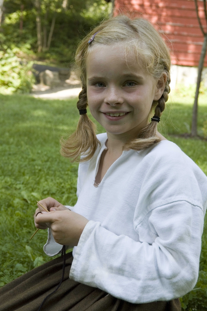 Levendegjøring på museum.
Ferieskolen uke 32 i 2007. Norsk Folkemuseum, Bygdøy.