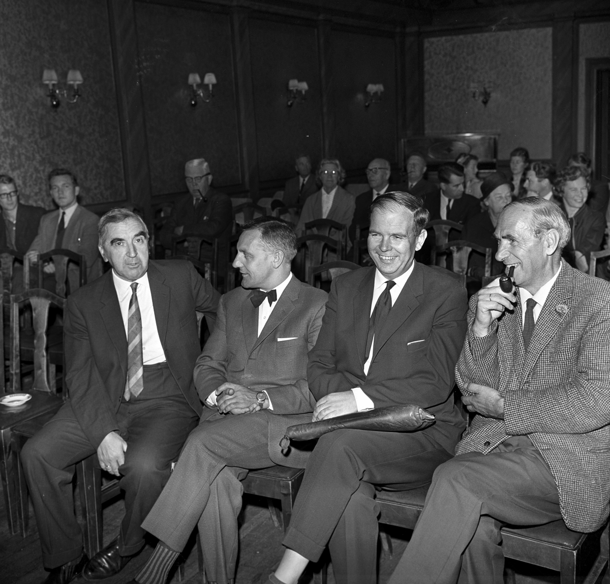 Partiet Venstre holder valgmøte på Stabekk i Bærum. Fotografert september 1963.