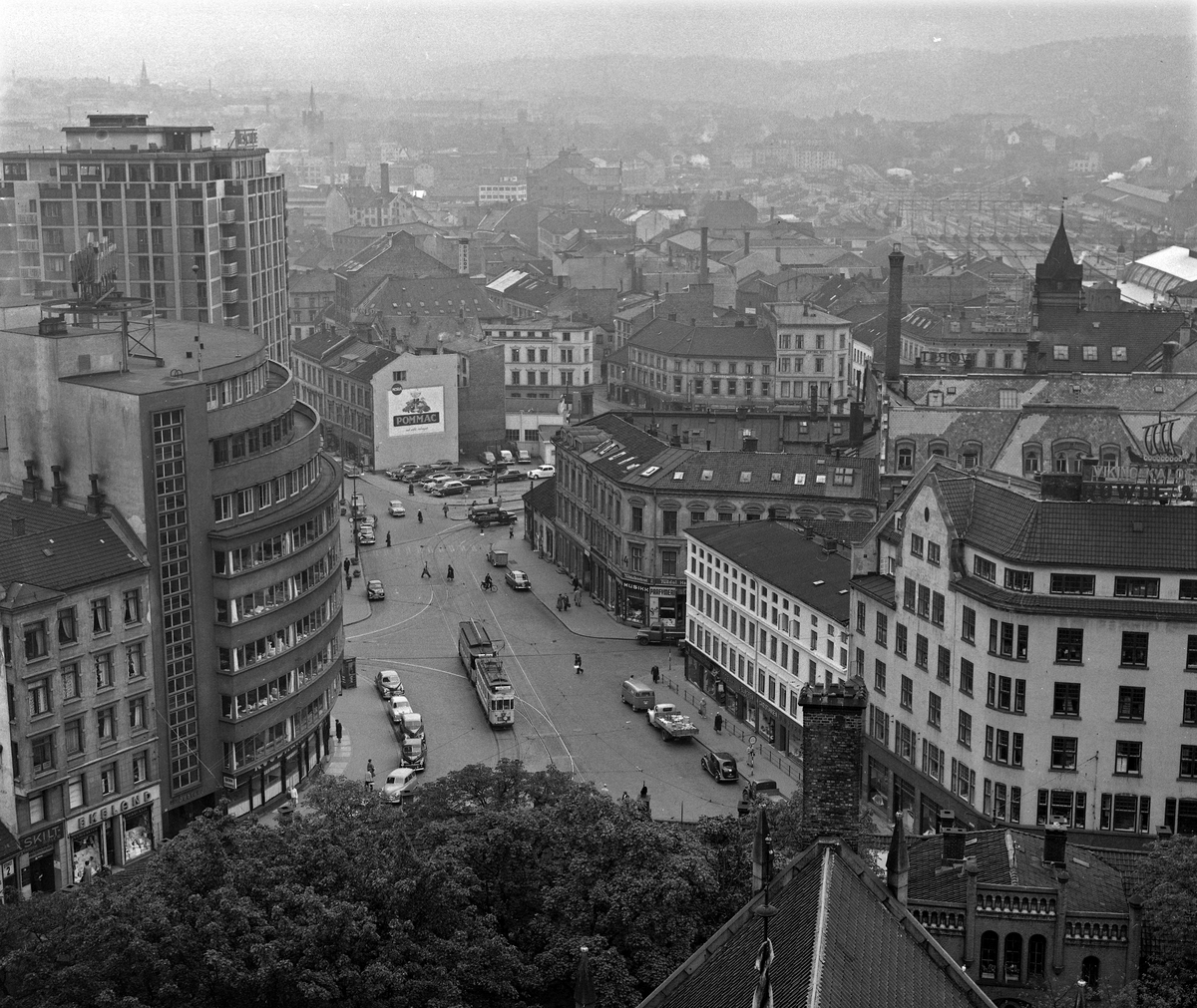 Serie. Oversiktsfotografier fra Oslo sentrum. Fotografert september 1955.