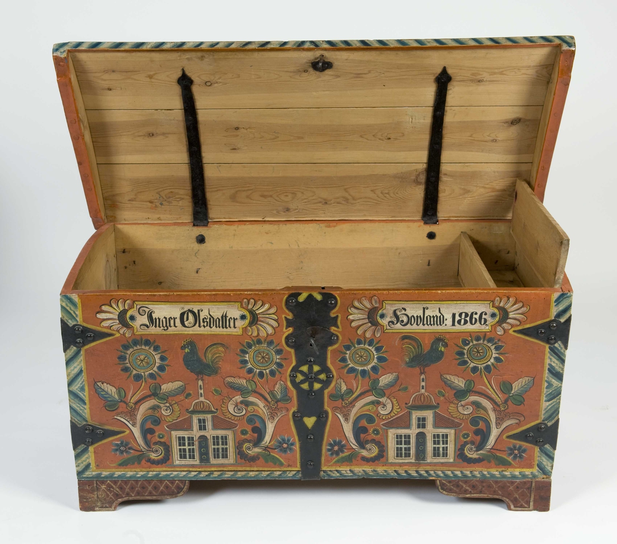 Kiste malt av Annanias Tveit.