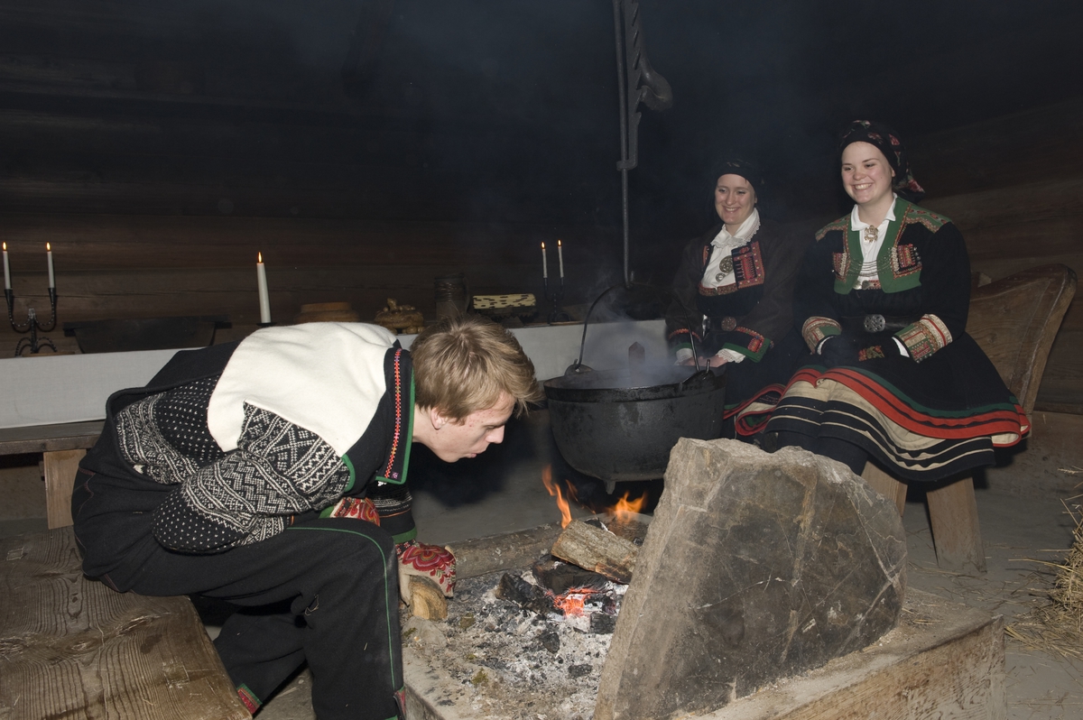 Tunverter i Sagastua. Julemarkedet på Norsk Folkemuseum 2009.