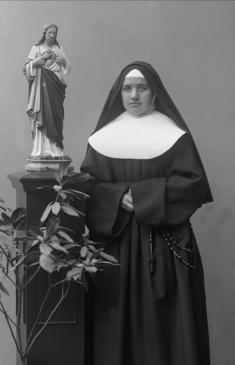 Portrett, nonne, søster Maria Bonifacia.