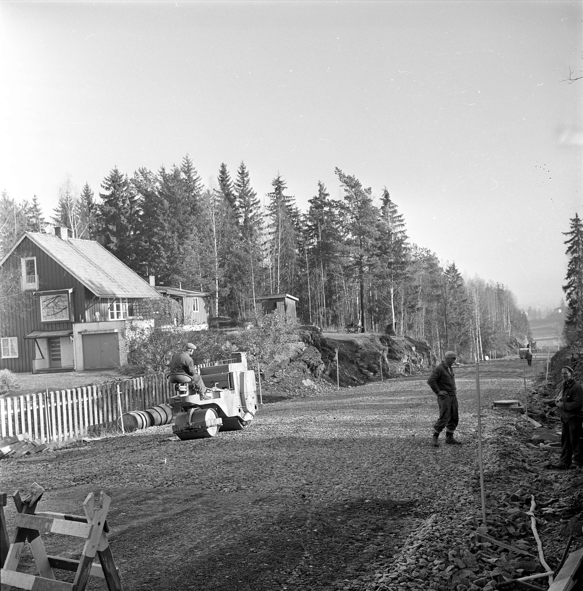 Bærum, 30.10.1962. Veiarbeid og bolig.