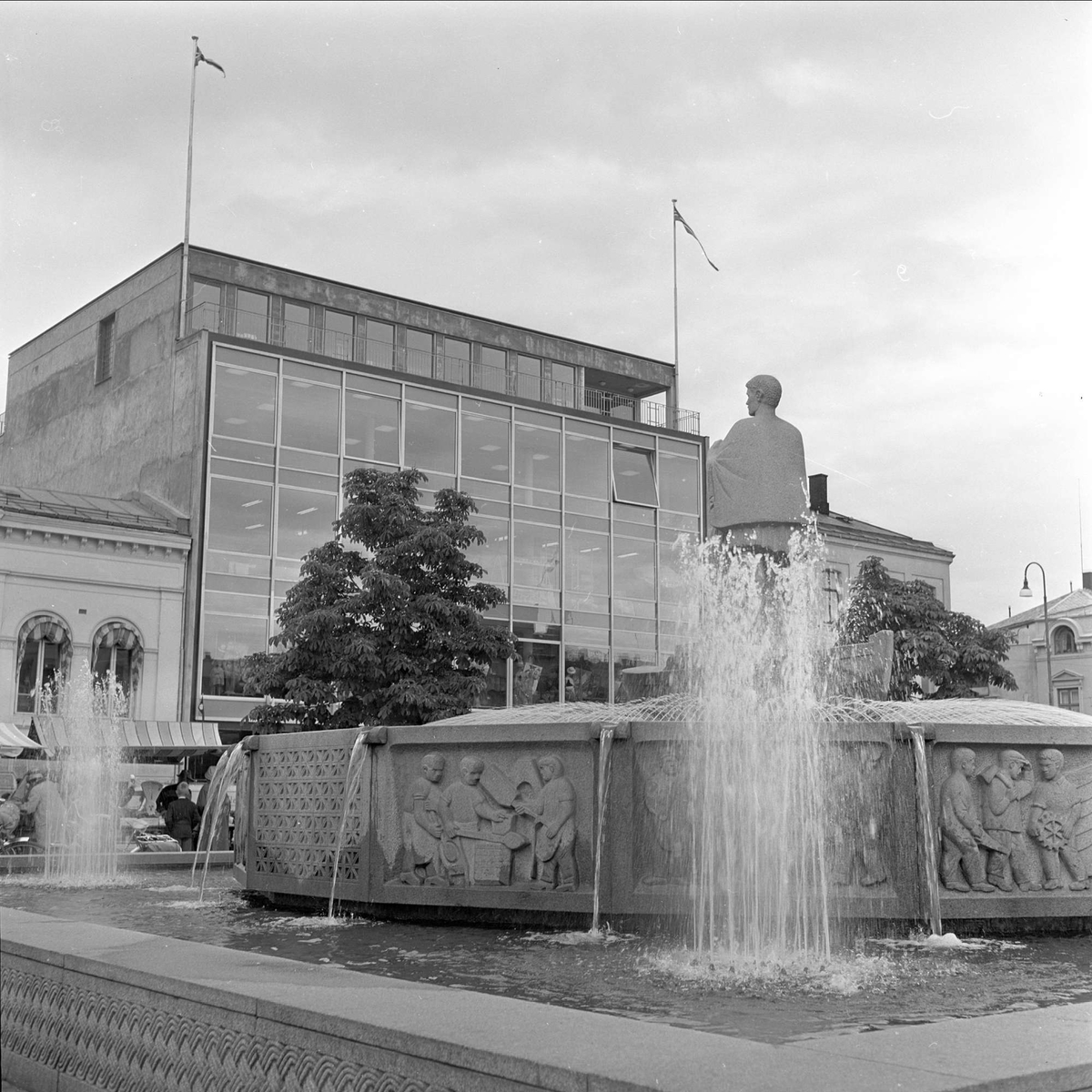 Drammen, august 1962. Drammensdagen. Fontene.