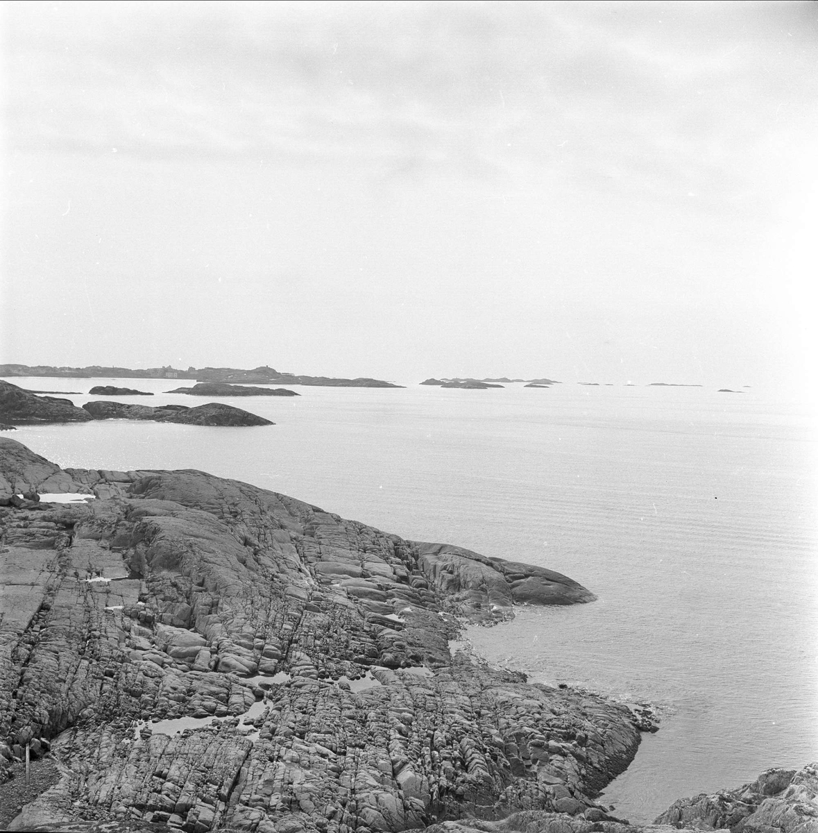 Lofoten, Nordland, april 1963. Kystandskap.