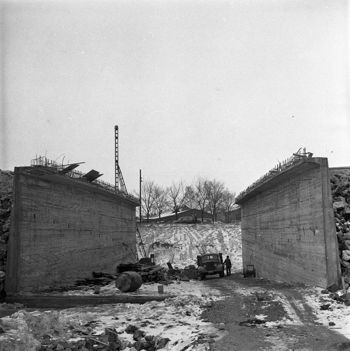 Sinsenkrysset, Oslo, 05.09.1957. Veibygging.