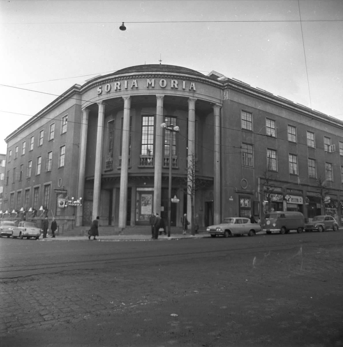 Vogts gate 64, Oslo. Soria Moria kino. Gatebilde og bygningen.