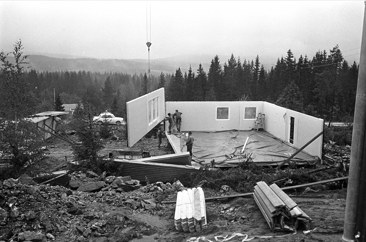 Nes, 22.09.1962, billighus på Aulifeltet ved Rånåsfoss, ferdige moduler.