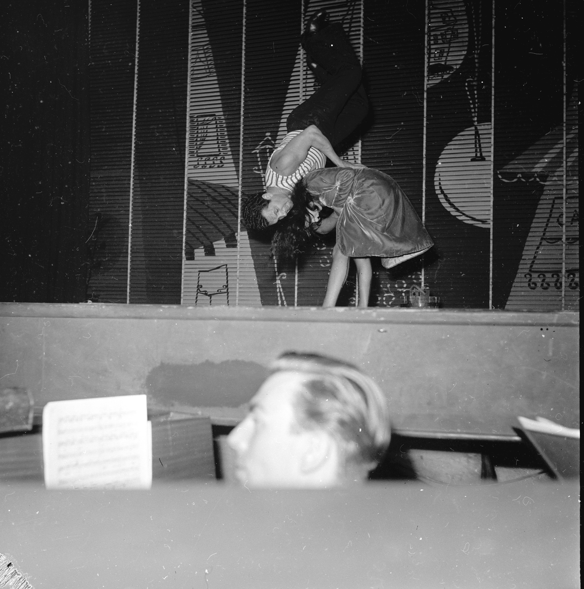 Oslo,  juni 1954, Chat Noir Non Stop Show, fra forberedelser og prøver til premiere.