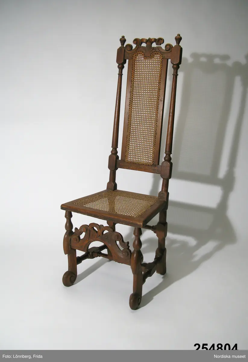 Stol by Unknown artist