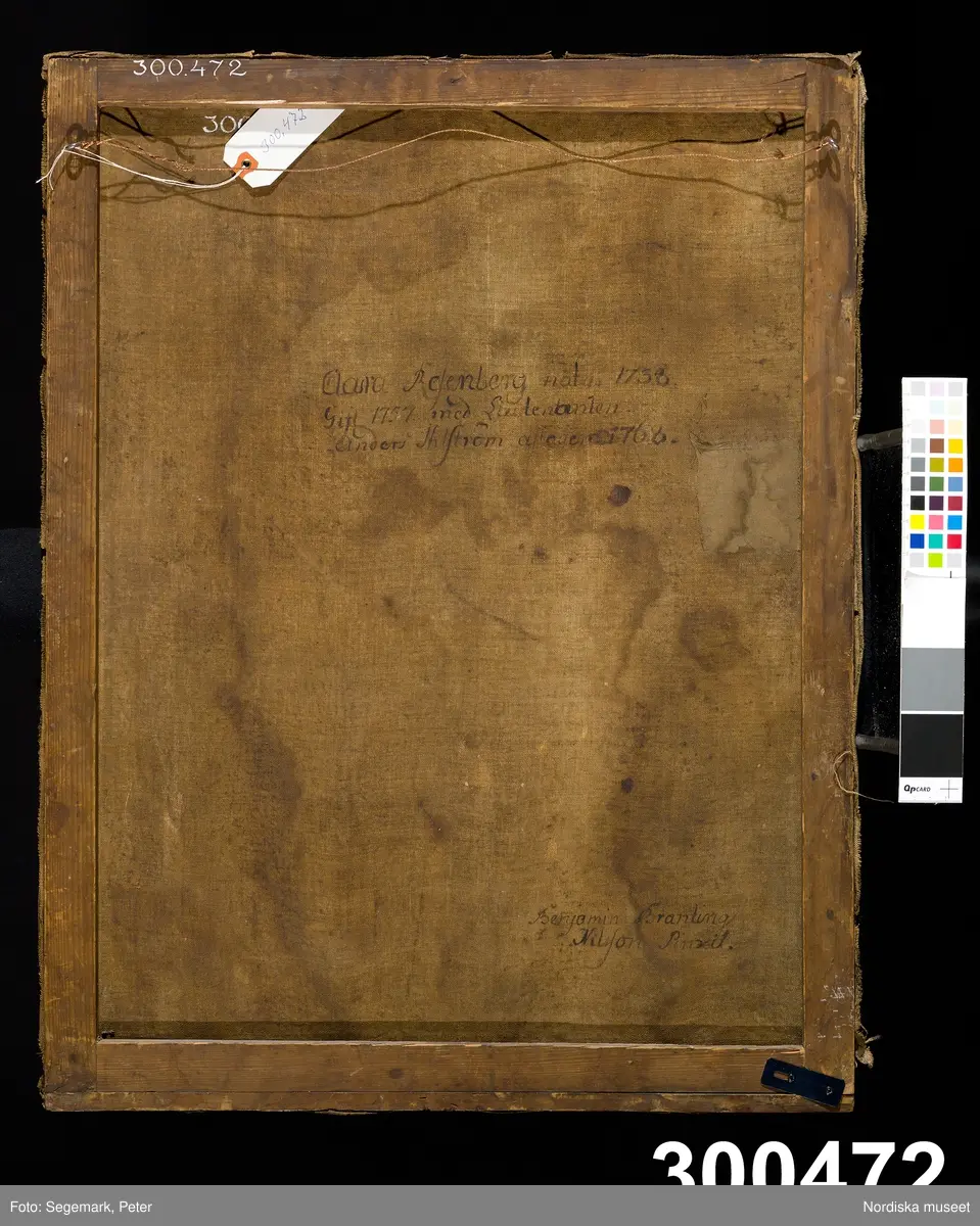 Porträtt, midjebild, av Clara Resenberg, avporträtterad som 30-åring, 1768.