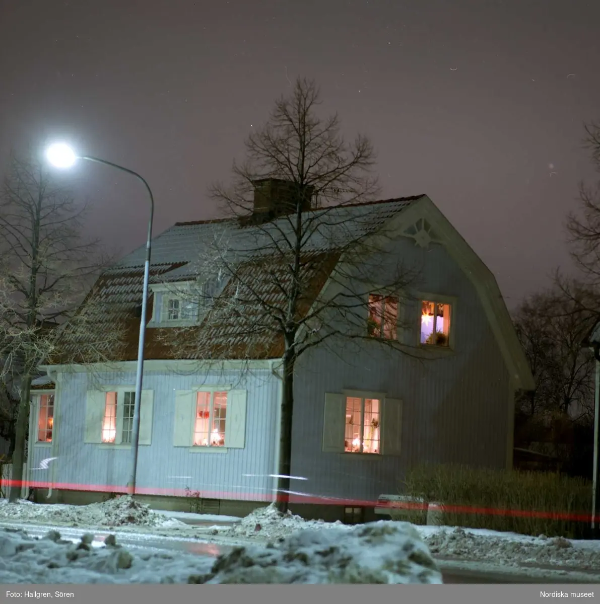 Adventljusstak och stjärnor i Kärrtorp och Enskede.