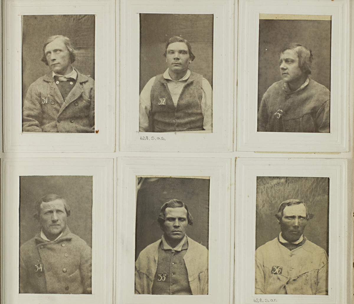 "Photografiskt Album för år 1861 öfver fångar förvarade å Warbergs fästning".  Samt i samma album : "Photografiskt Album för år 1861 öfver fångar förvarade å Landskrona fästning".