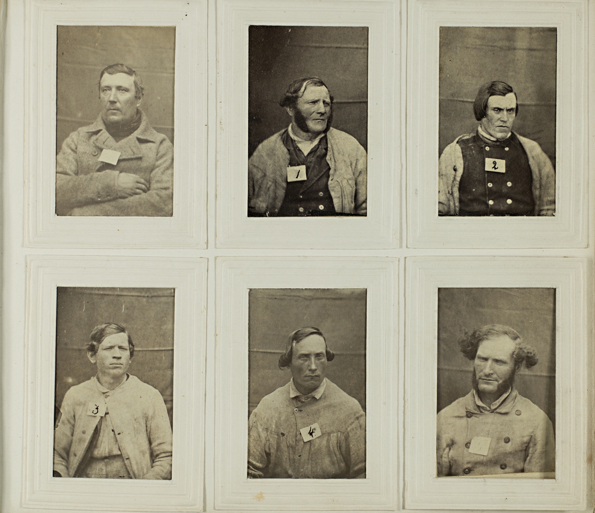 "Photografiskt Album för år 1861 öfver fångar förvarade å Warbergs fästning".  Samt i samma album : "Photografiskt Album för år 1861 öfver fångar förvarade å Landskrona fästning".
