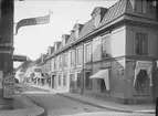 Dragarbrunnsgatan mot Vaksalagatan, Dragarbrunn, Uppsala 1901 - 1902