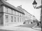Svartbäcksgatan från Klostergatan, Dragarbrunn, Uppsala 1901 - 1902
