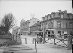 Vaksalagatan från järnvägen, Fålhagen, Uppsala 1901 - 1902