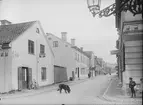 Övre Slottsgatan från S:t Johannesgatan, Fjärdingen, Uppsala 1901 - 1902