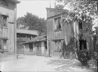 Gårdsinteriör, Övre Slottsgatan 5, kvarteret Ubbo, Fjärdingen, Uppsala 1908