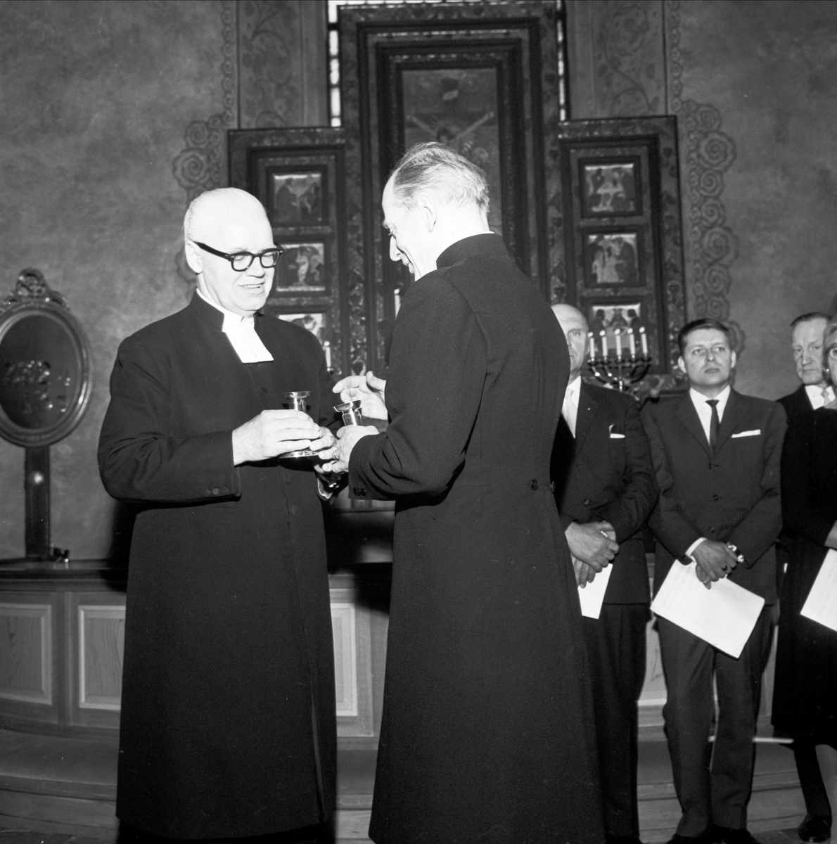 Åke Runmark avtackas, Tierps kyrka, Tierps kyrkby, Uppland 1967