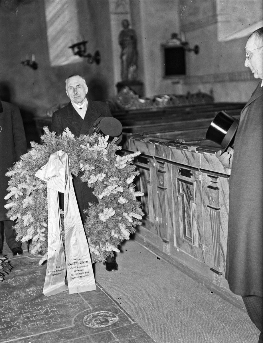 Plantyp-Enskeppig, Salkyrka, Kyrka