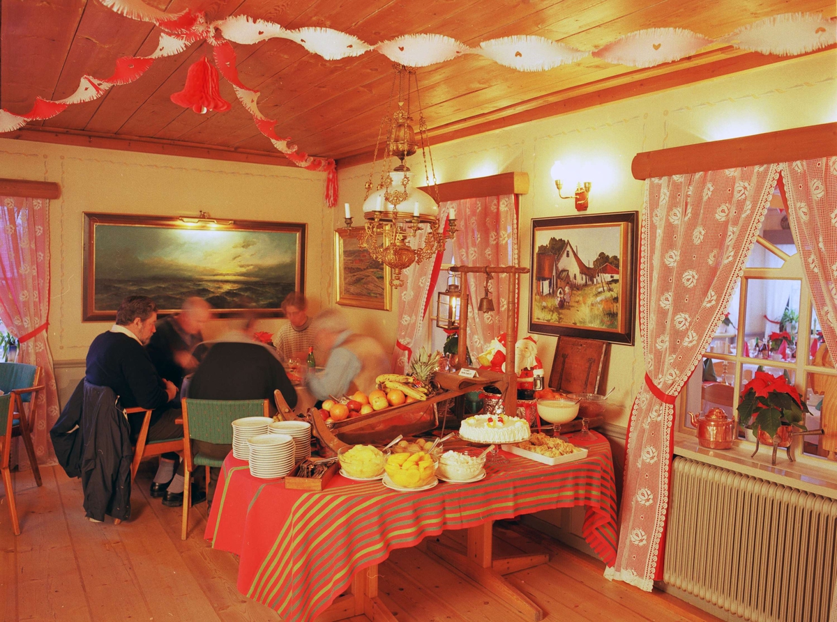 Uppländsk undfägnad - julbord på Särsta Wärdshus, Knivsta, Uppland 1993