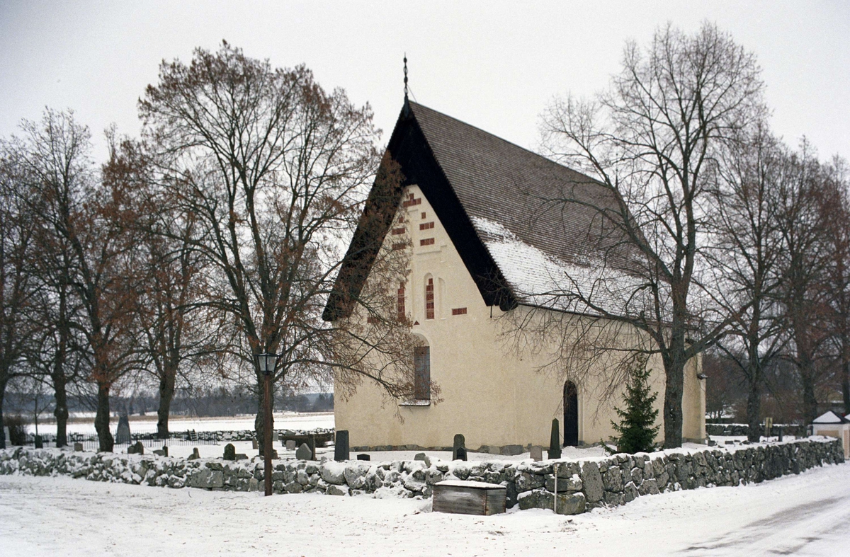 Plantyp-Enskeppig, Salkyrka, Kyrka