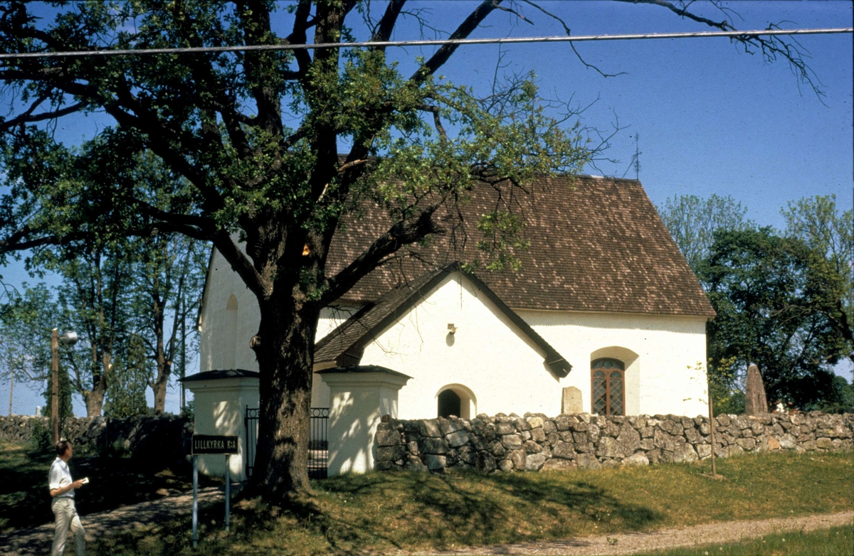 Lillkyrka kyrka, Lillkyrka socken, Uppland juni 1971