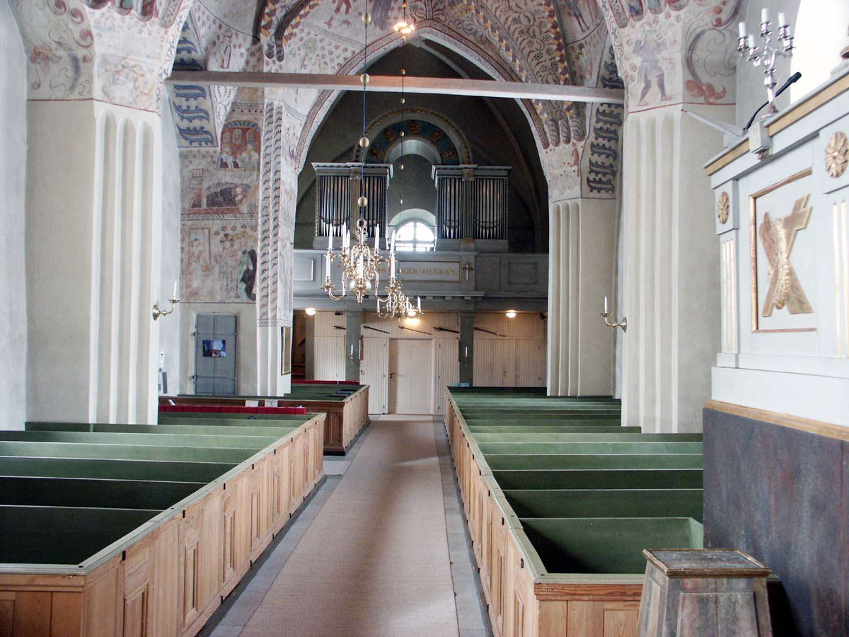 Interiör i Kungs-Husby kyrka, Kungs-Husby socken, Uppland 2005