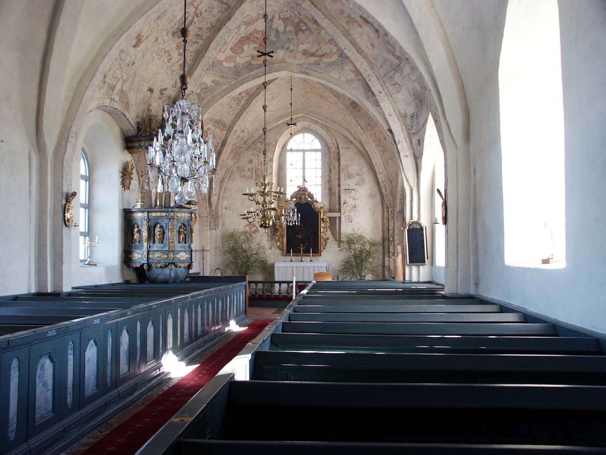 Interiör i  Vallby kyrka, Vallby socken, Uppland  2005