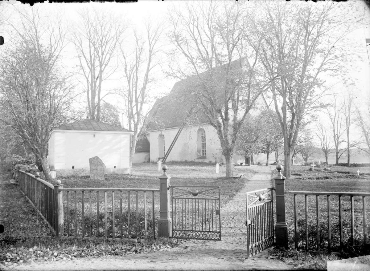 Funbo kyrka, Funbo socken, Uppland