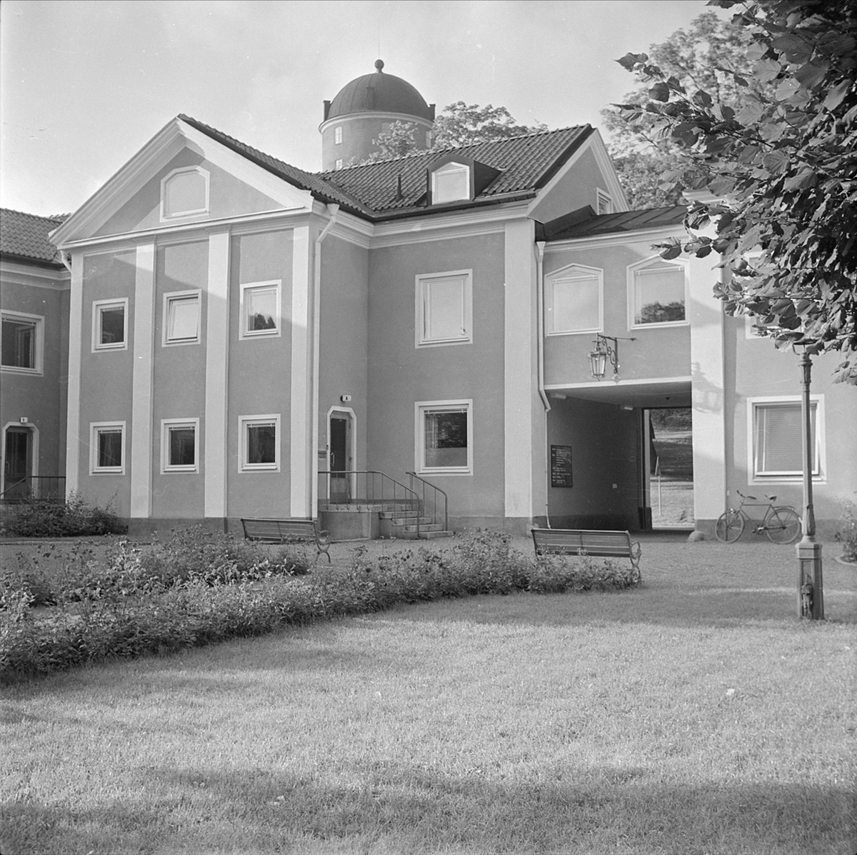 Landstingsbyggnad på Nedre Slottsgatan i kvarteret Trädgården, stadsdelen Fjärdingen, Uppsala 1959