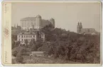 Akademiska sjukhuset, Uppsala slott och Uppsala domkyrka med byggställning 1886