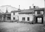 Gårdsinteriör, kvarteret Pistolen, S:t Johannesgatan, Uppsala 1940