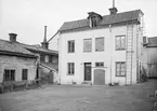 Gårdsinteriör, kvarteret Pistolen, S:t Johannesgatan, Uppsala före 1951