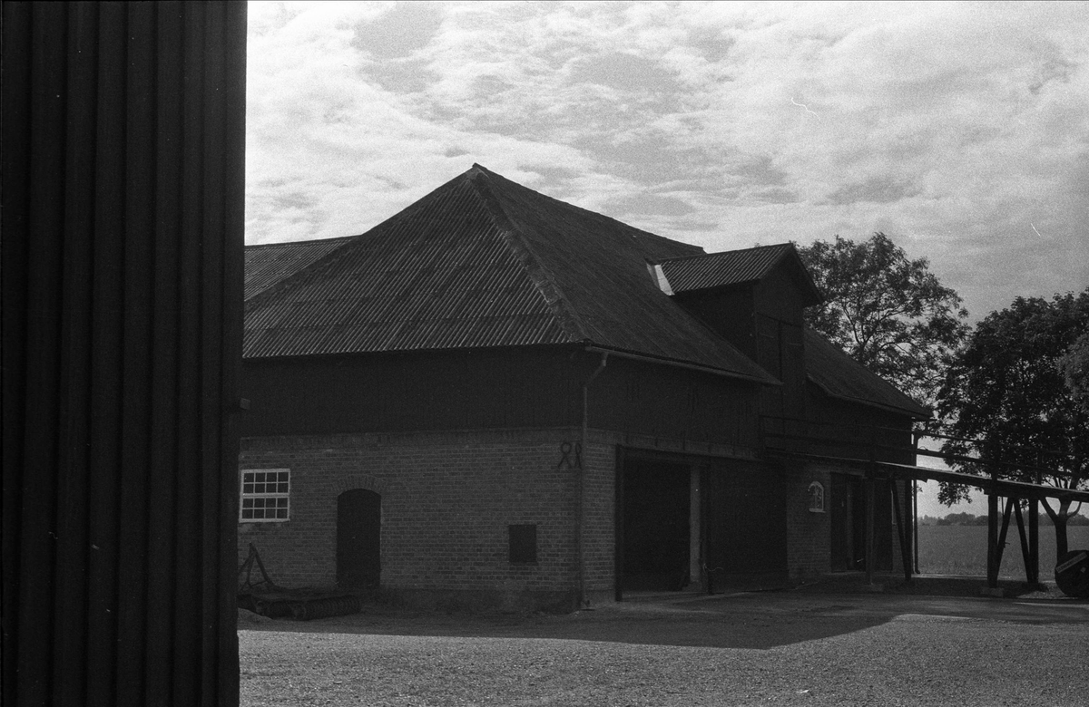 Maskinhall, smedja, verkstad och stall, Fyrisvall 6:1, Ärentuna socken, Uppland 1976