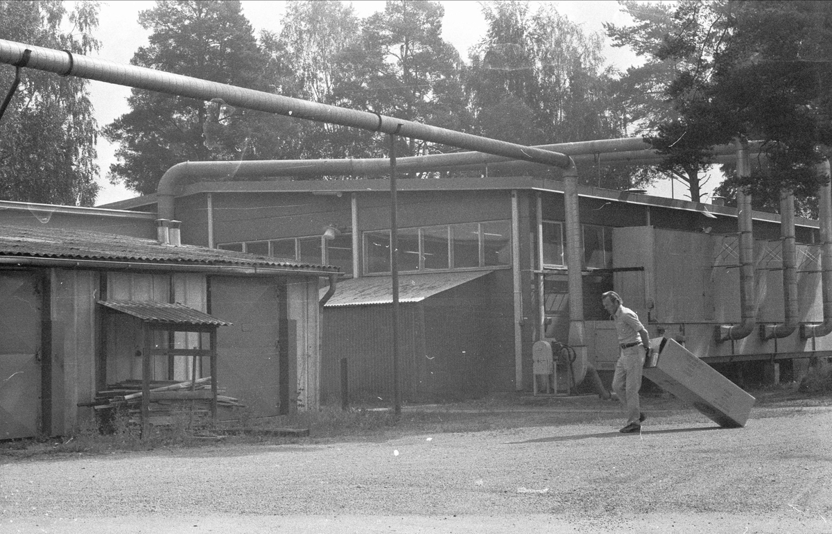 Maskinhall, Lytta snickerifabrik, Bälinge socken, Uppland 1976