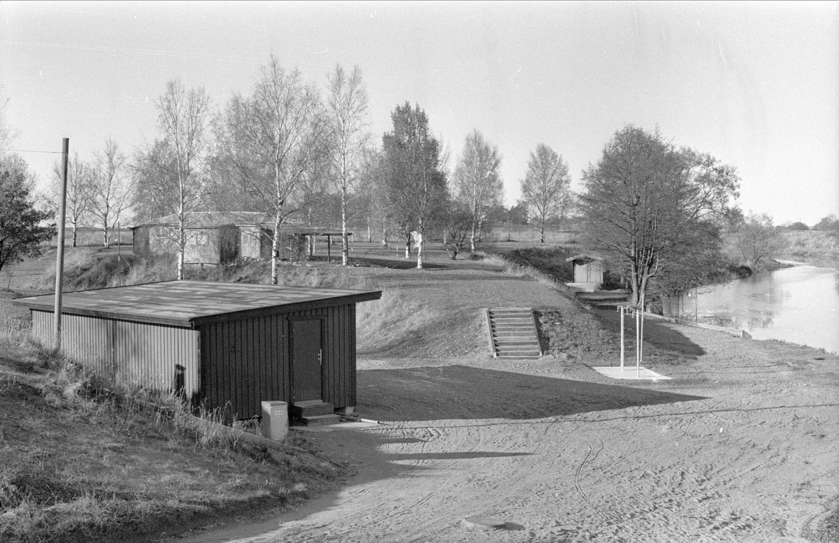 Bodar och omklädningshytter, Storvad, Gamla Uppsala, 1978