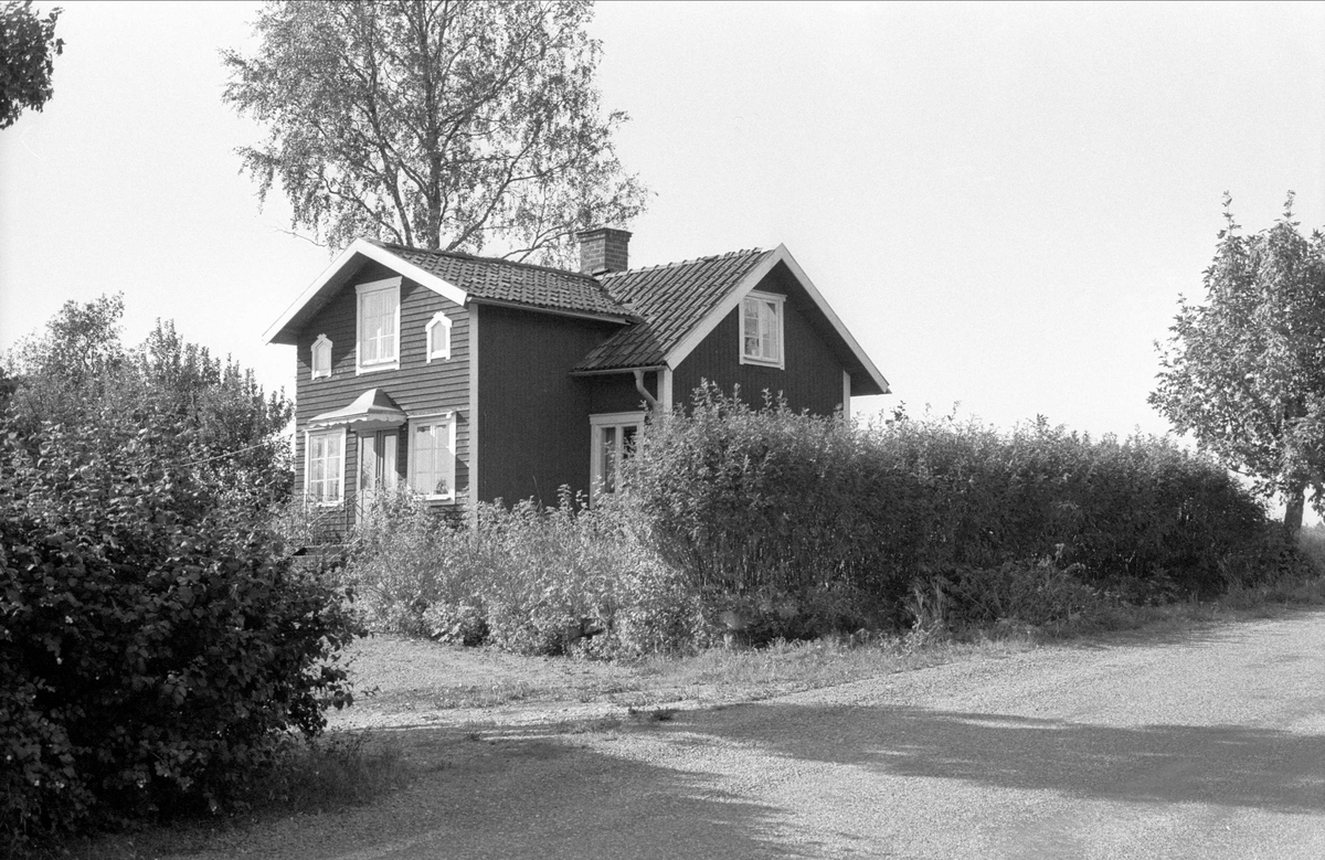 Bostadshus, Isgrena, Bälinge socken, Uppland 1983