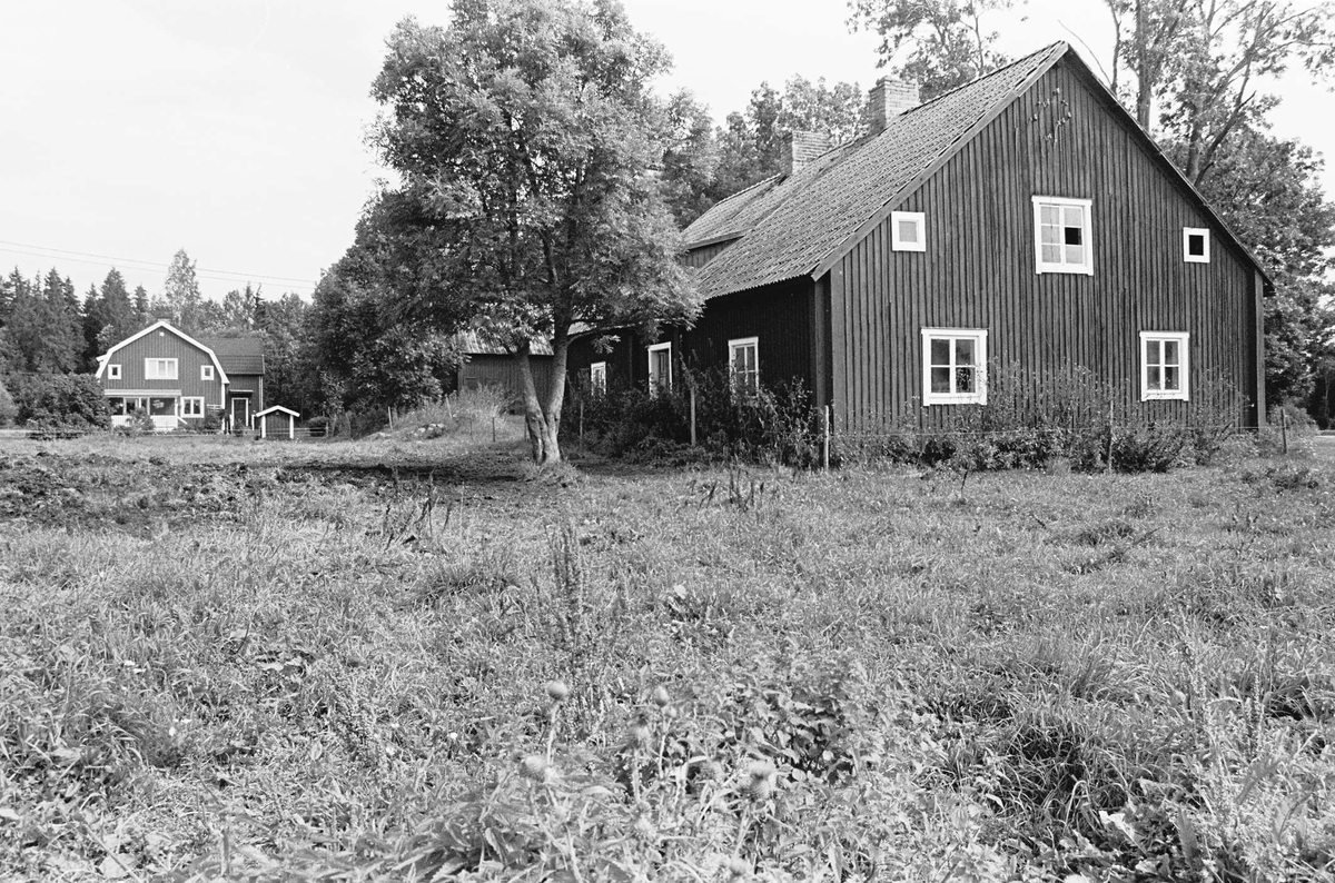 Äldre mangårdsbyggnad, senare arbetarbostad, Finnerångers gård, Finkarherrgården, Västlands socken, Uppland 2000