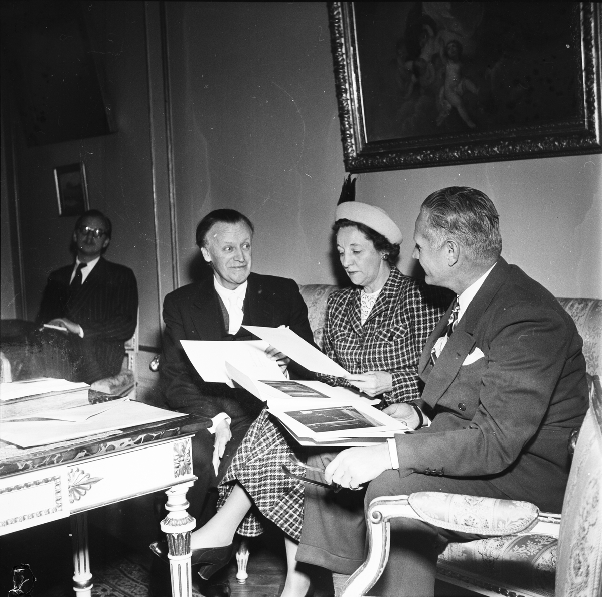 Luther Youngdahl, amerikansk guvernör "tillsammans med fru och ärkebiskopen", Uppsala 1948