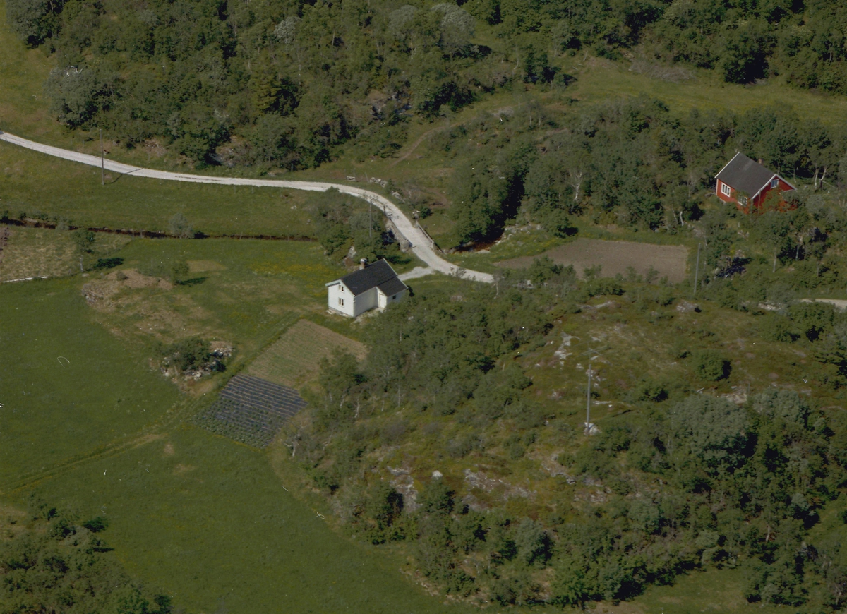 Eiendommene Tuftheim og Elvebakken